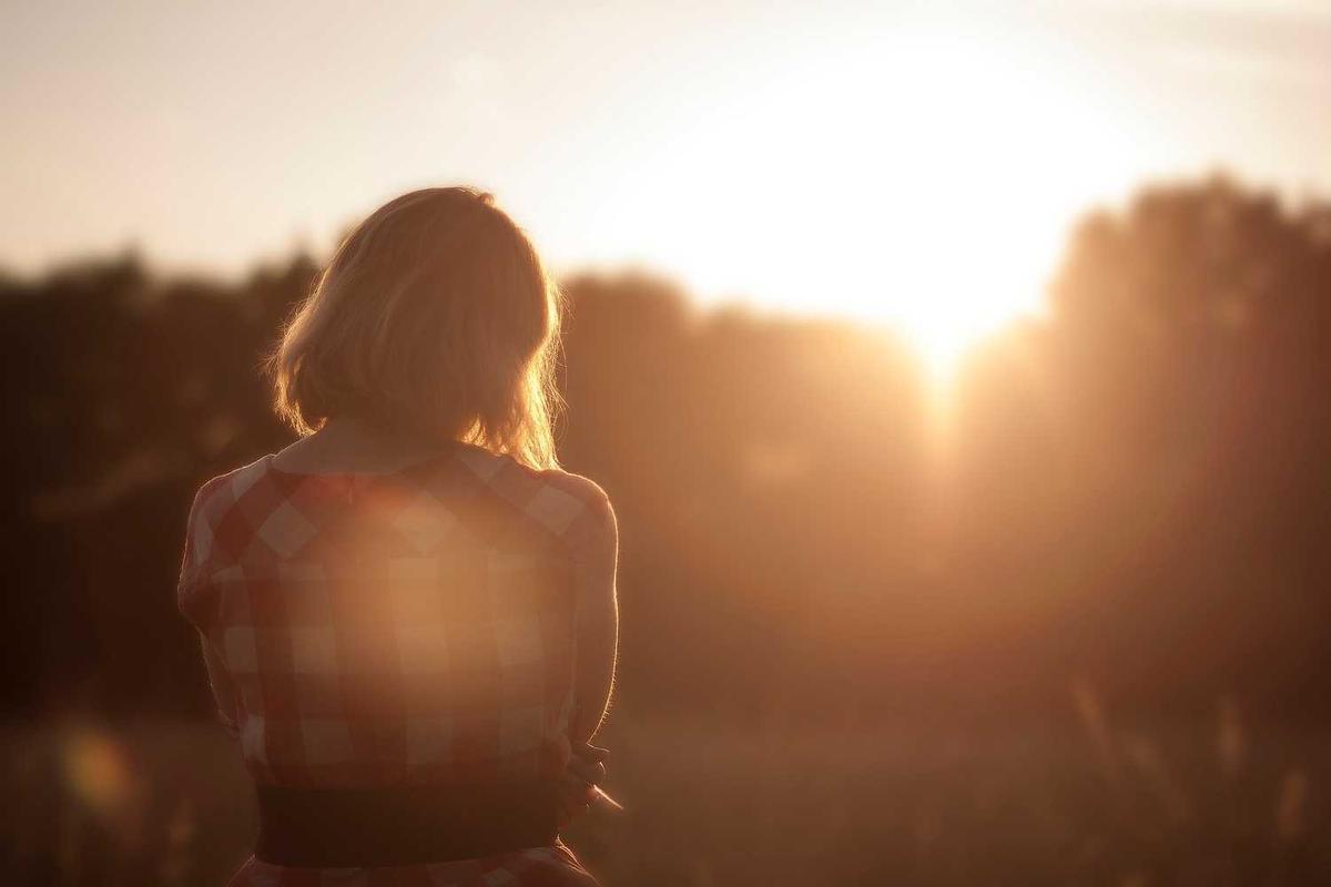 Decluttering Your Wardrobe: A Psychology-Based Approach